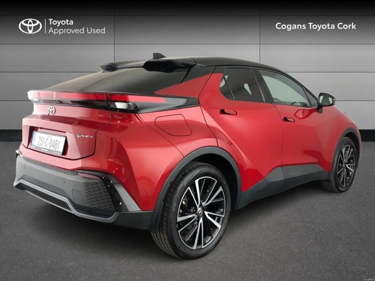 Toyota C-HR C-HR PHEV SOL - Image 2