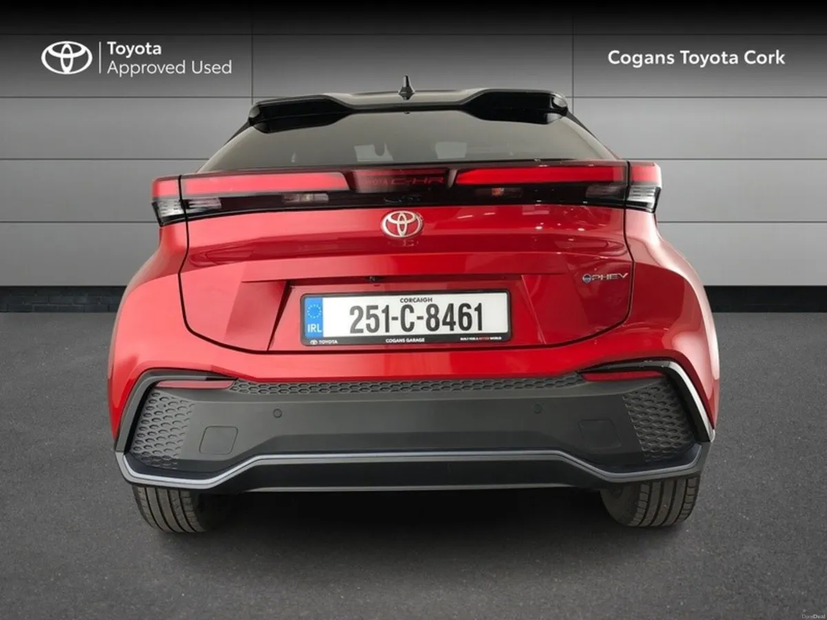 Toyota C-HR C-HR PHEV SOL - Image 4