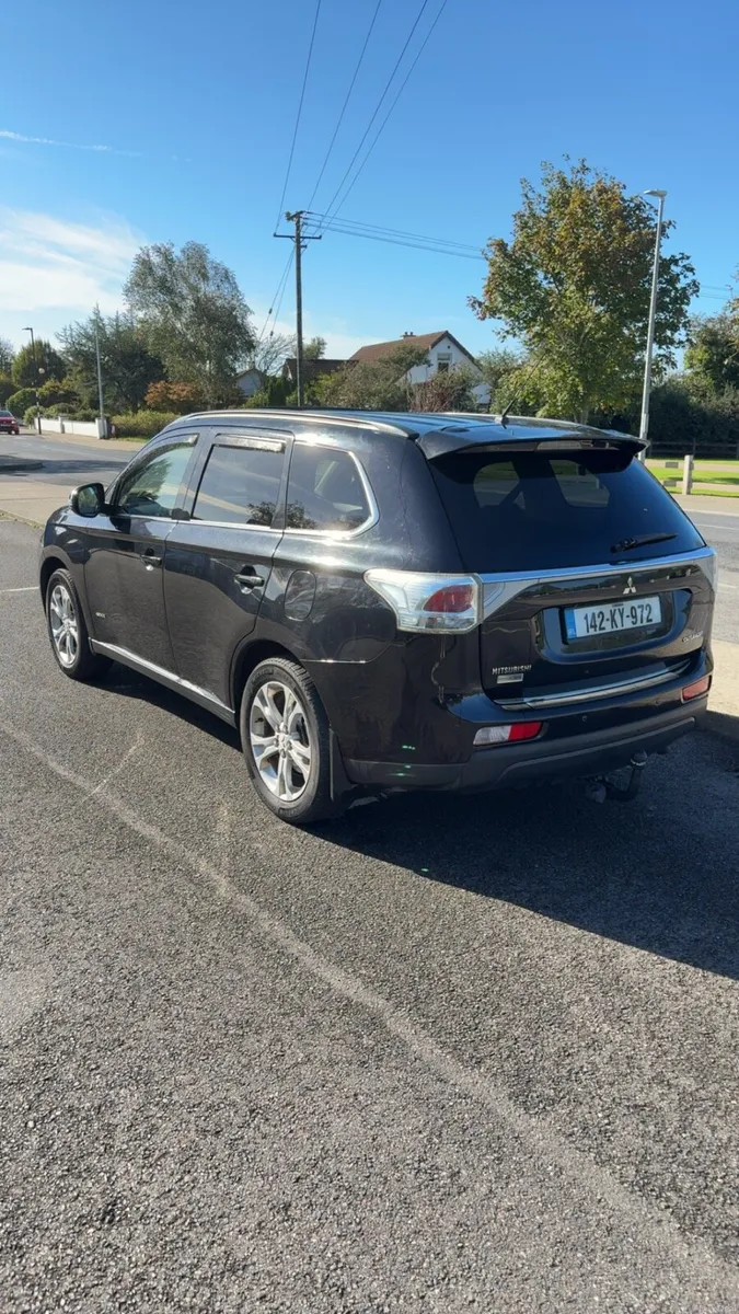 Mitsubishi outlander GX4 - Image 3