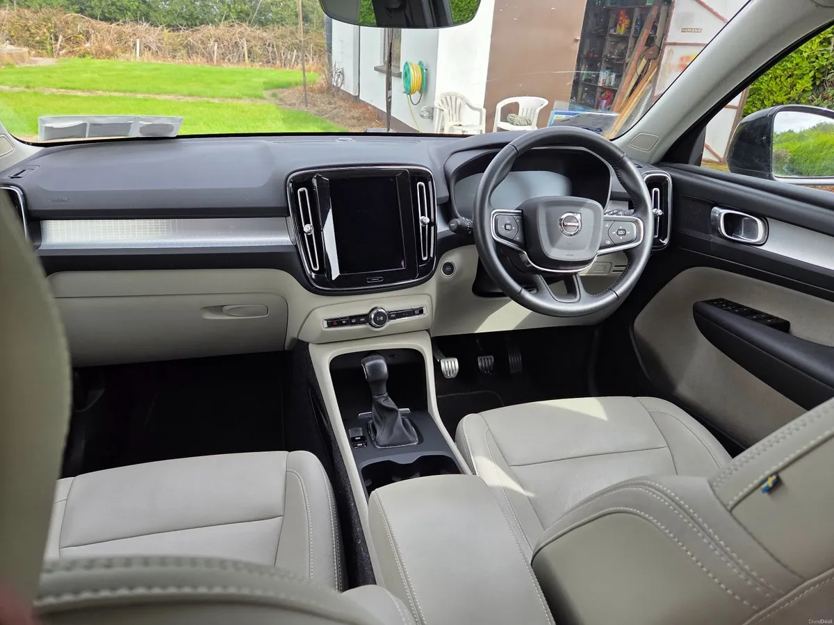Volvo XC40 2021 - Image 3