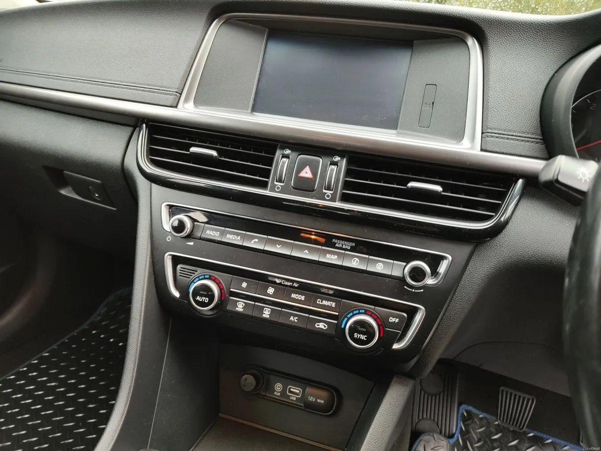 Kia Optima 2017 - Image 4