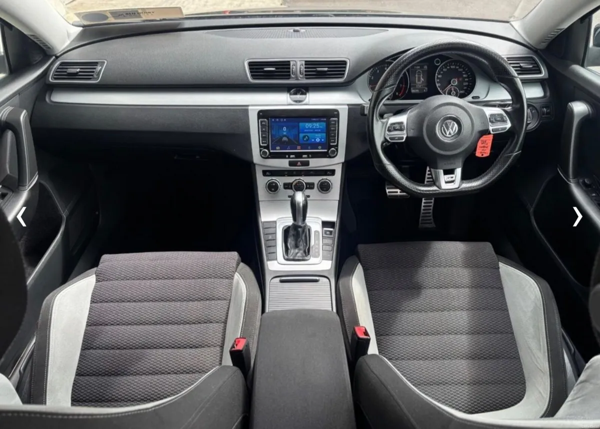 Volkswagen Passat 2015 - Image 2