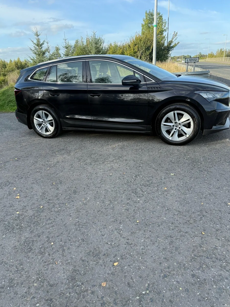 Skoda enyaq  80 rwd ev - Image 4