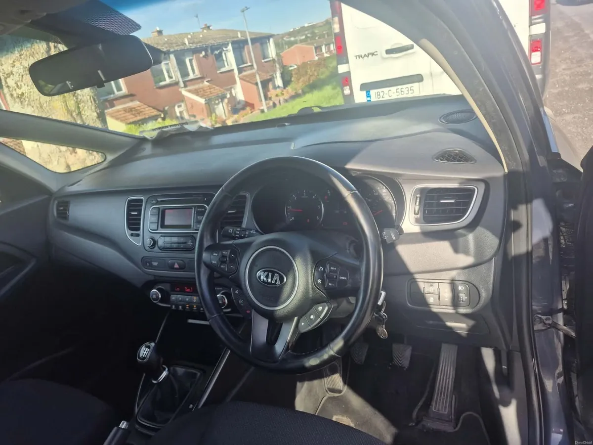 Kia Carens 2016 - Image 2