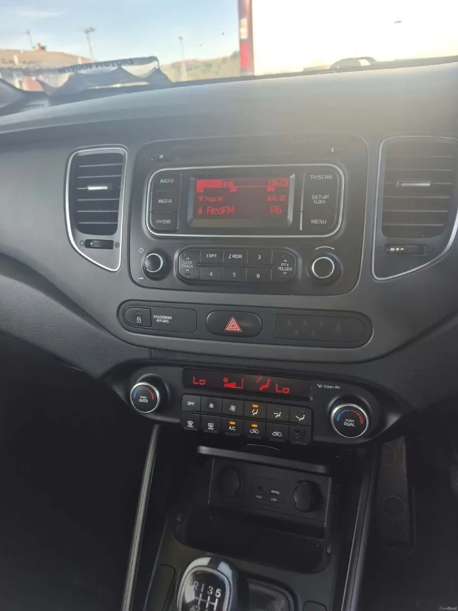 Kia Carens 2016 - Image 5