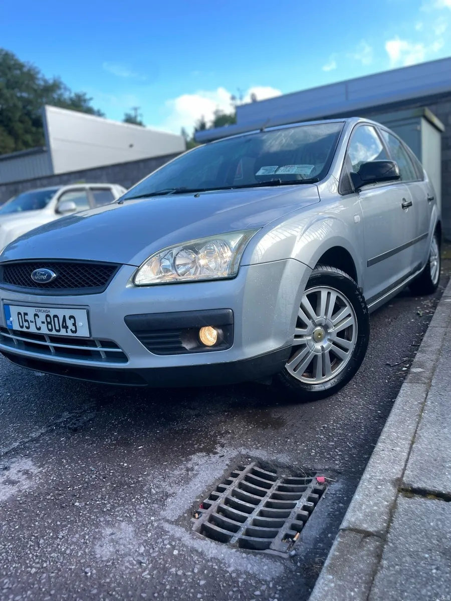 Ford Focus 1.4 Petrol 2005 – NCT 27/02/2027 - Image 3