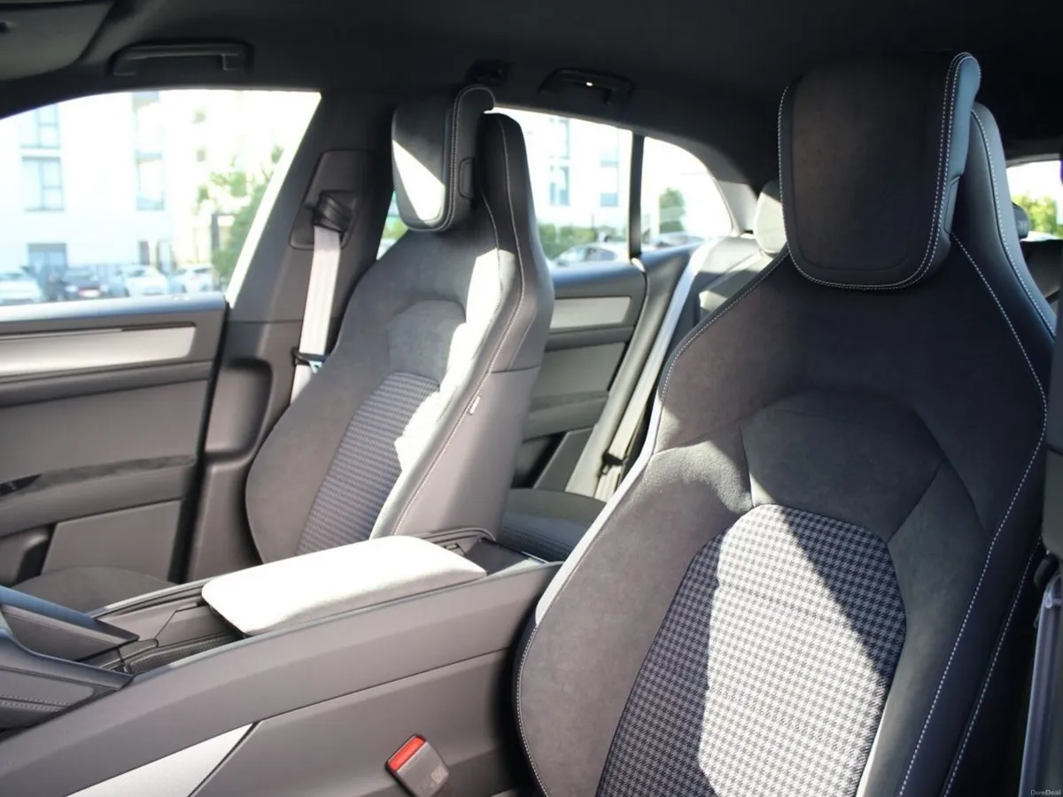 Porsche Cayenne Electric - Image 5