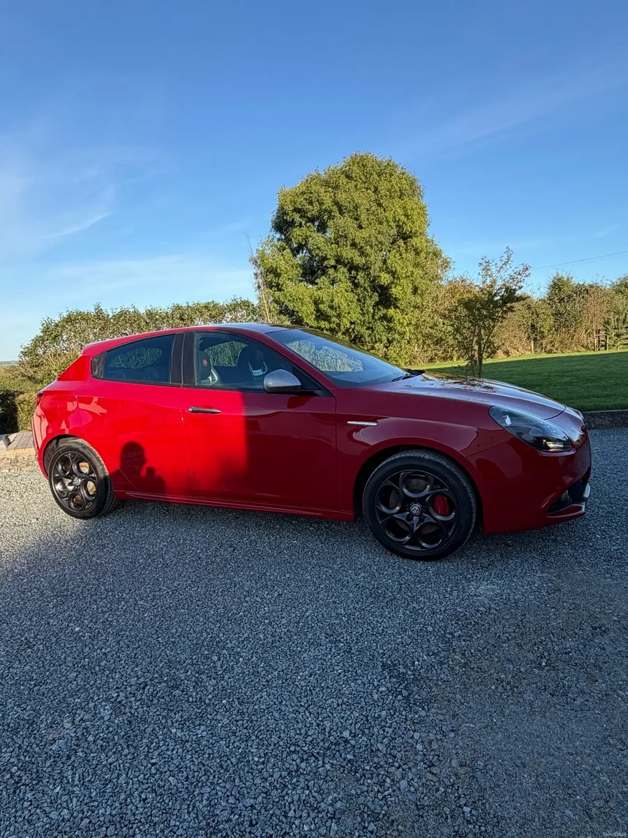 Alfa Romeo Giulietta - Image 5