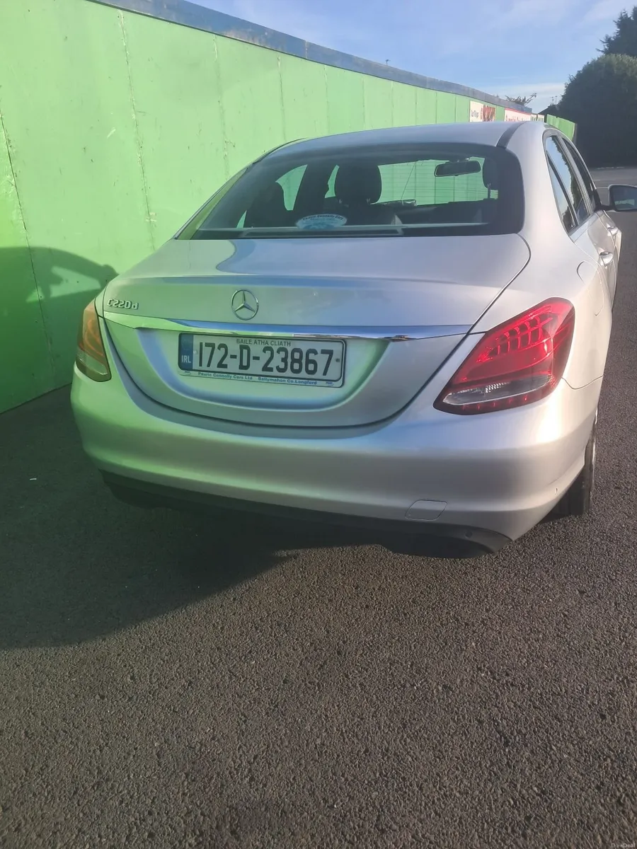 Mercedes-Benz C-Class 2017 - Image 2
