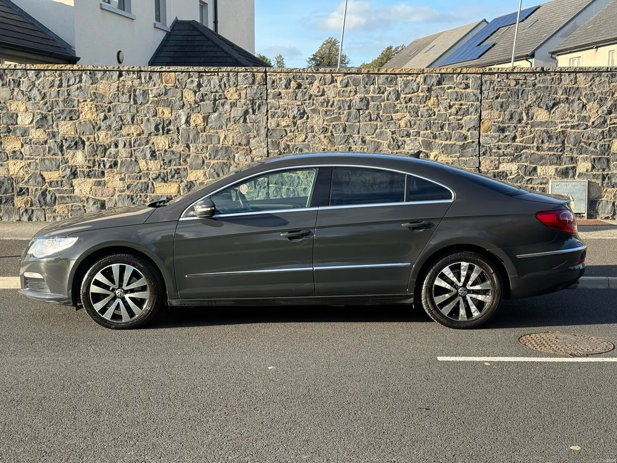 12 Volkswagen Passat CC NCT 04/27 - Image 5