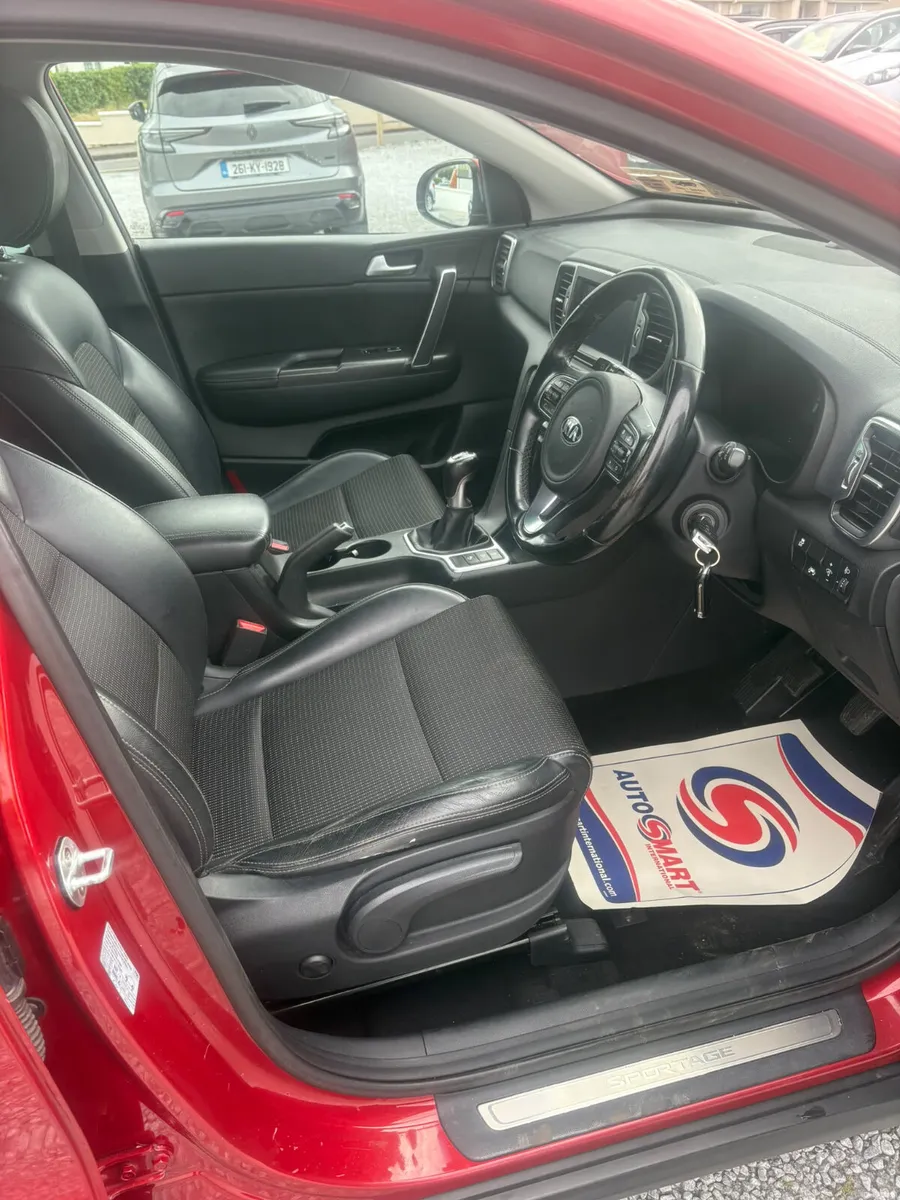 Kia Sportage 2016 - Image 2