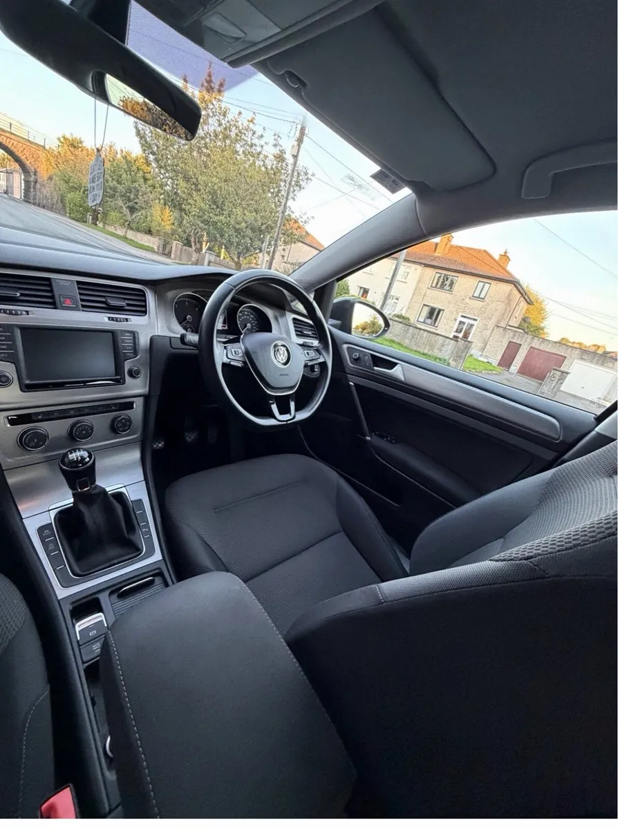 Volkswagen Golf 1.6 Diesel TDI Bluemotion - Image 4