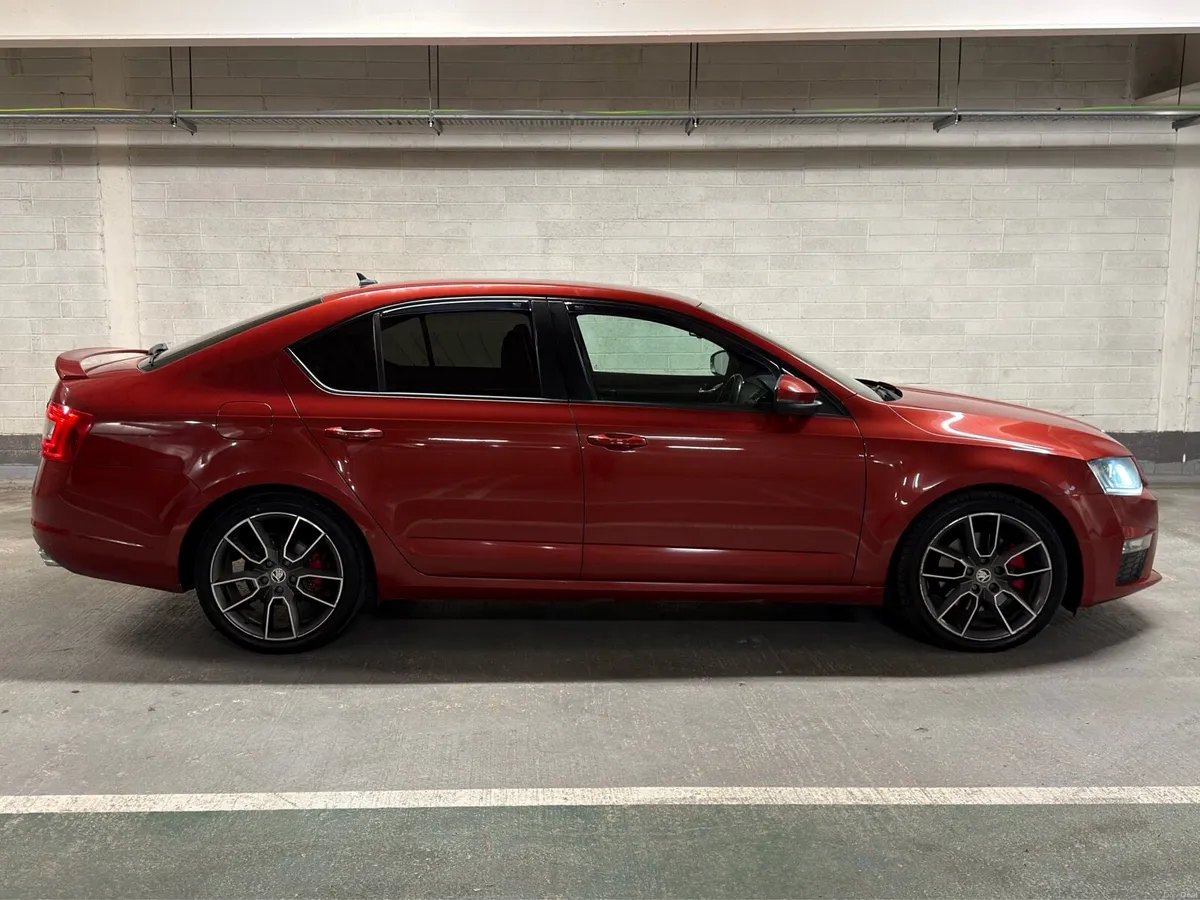 2017 Skoda Octavia vRS 2.0 TDI Manual - Image 3