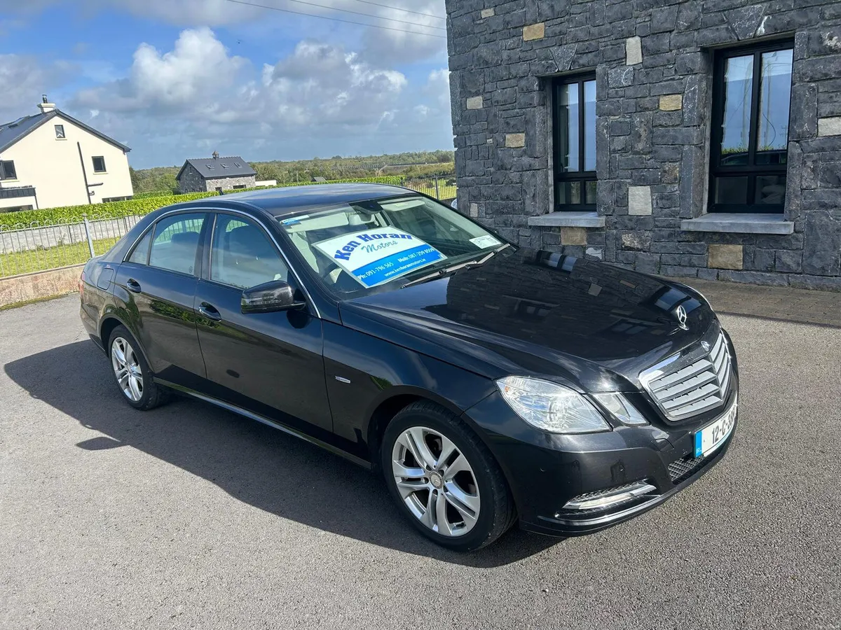 Mercedes-Benz E-Class Automatic 2012 - Image 1