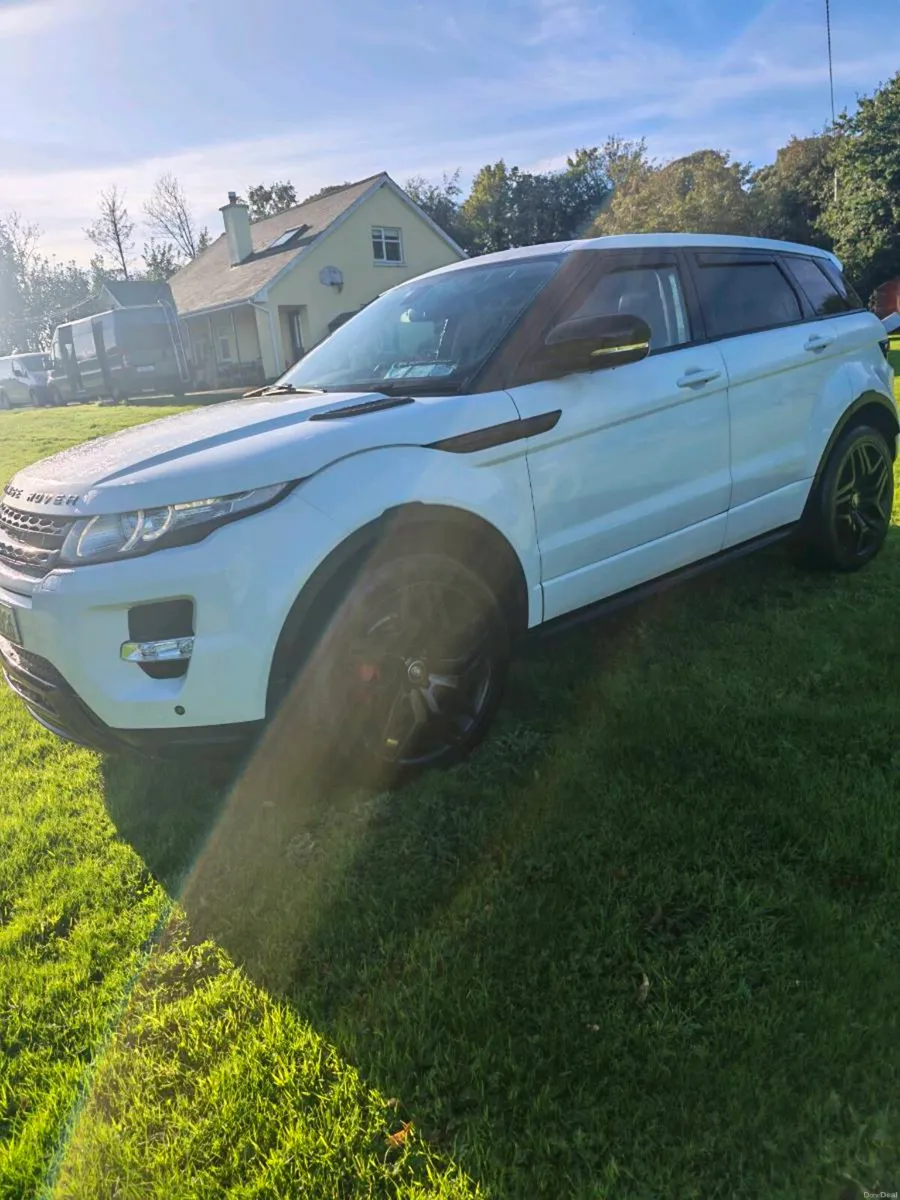 Range Rover evoque 2.2 auto . bargain - Image 2