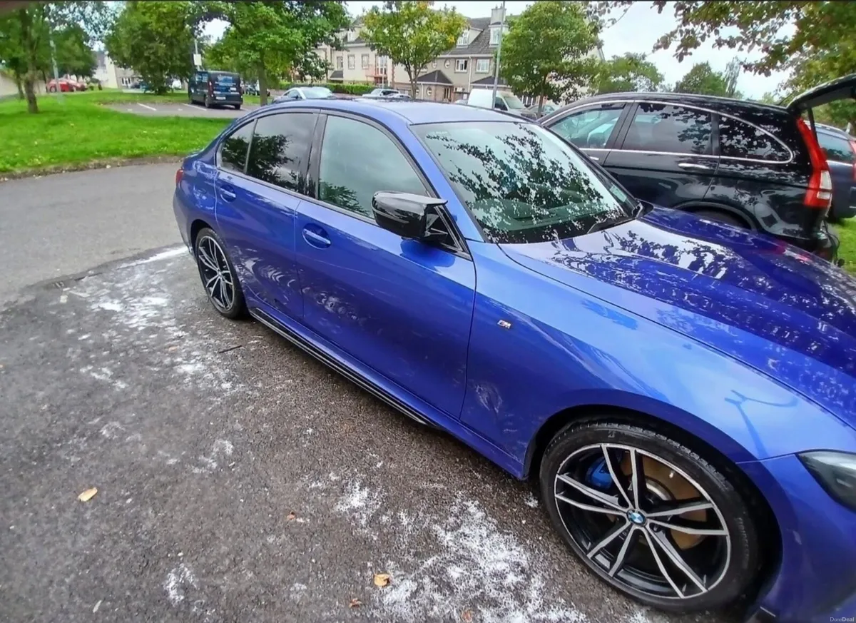 BMW 3-Series 2021 - Image 2