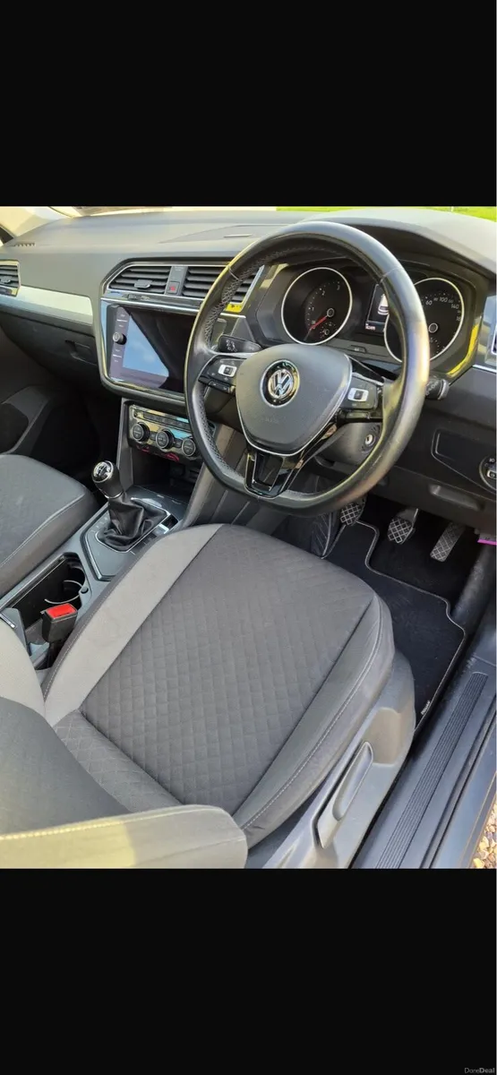 Volkswagen Tiguan - Image 5