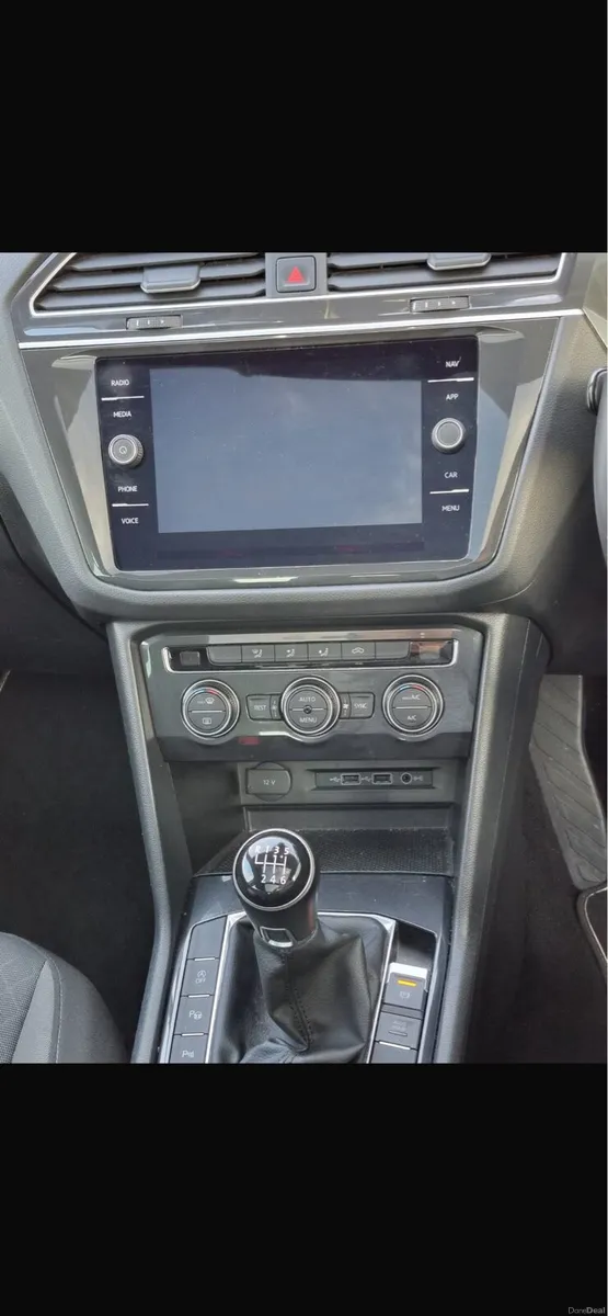 Volkswagen Tiguan - Image 3