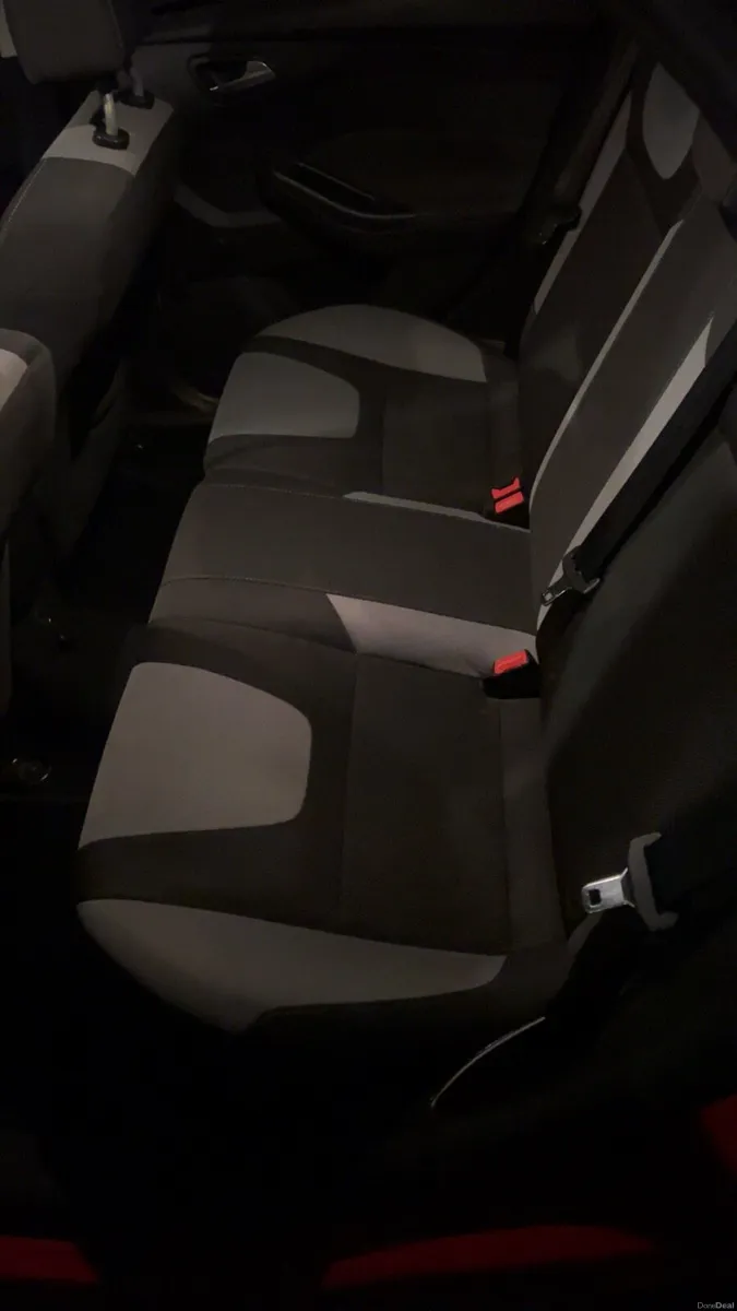 Ford focus - Image 5