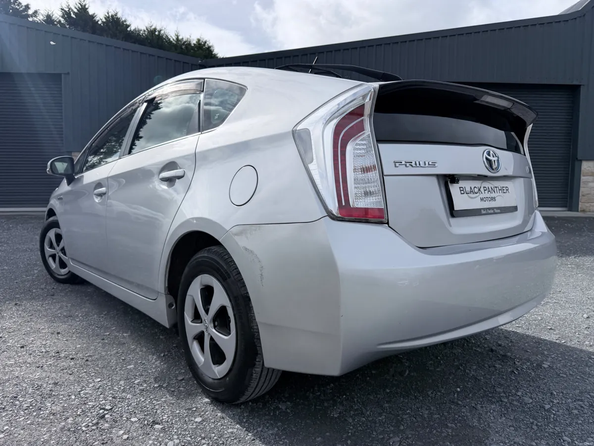 Toyota Prius 152’ 1.8 Petrol/Hybrid LOW MILEAGE - Image 3