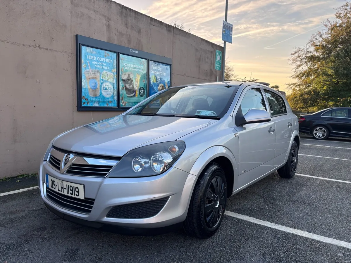 Opel Astra - Image 1