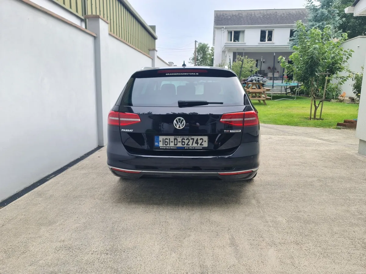 Volkswagen Passat 2016 - Image 4