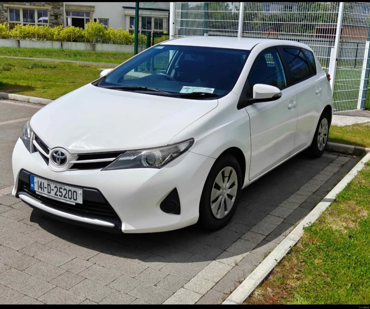 Toyota Auris 2014 two seater - Image 1