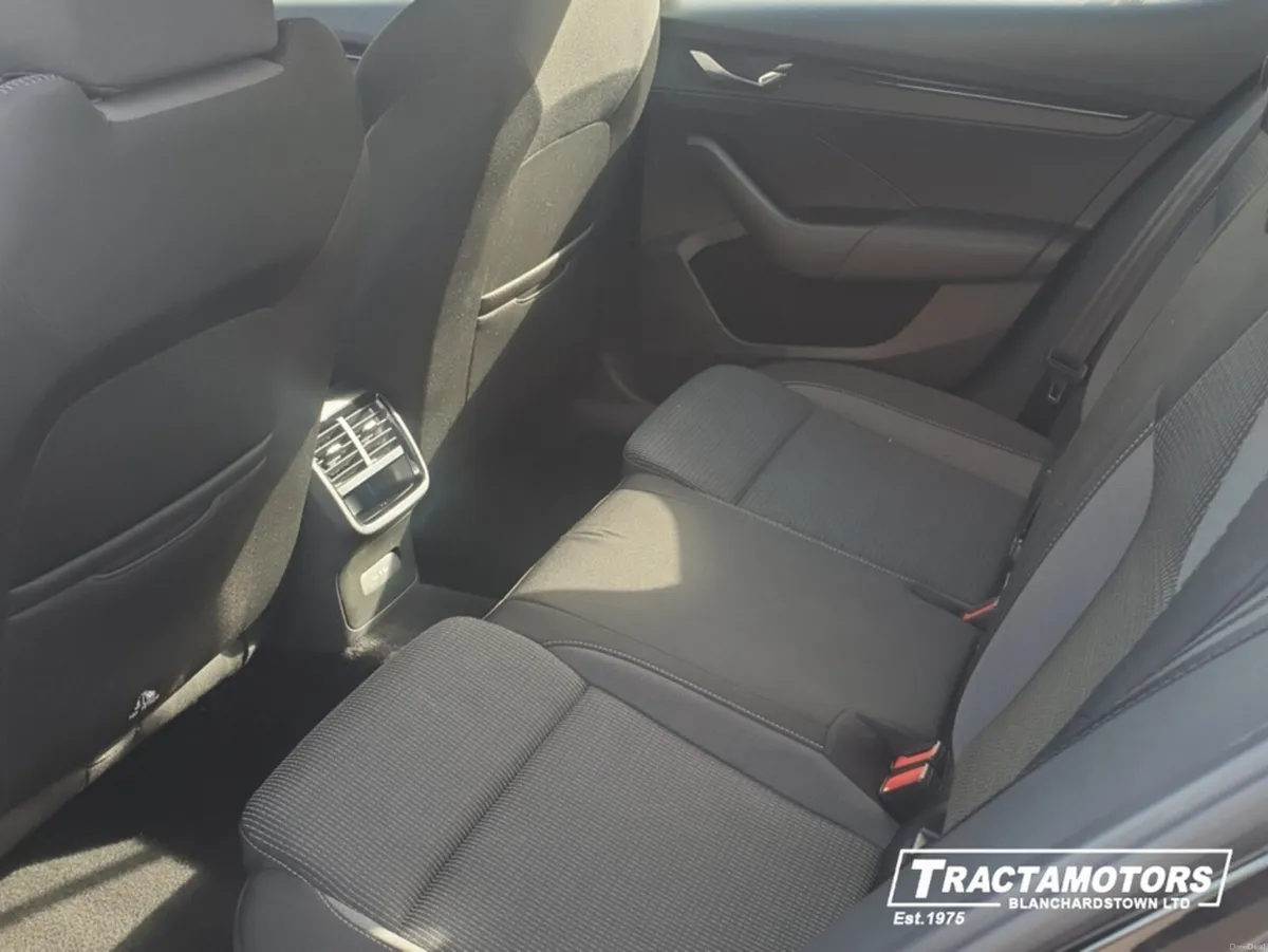 Skoda Octavia AMBITION 2.0 TDI 115 - Image 6