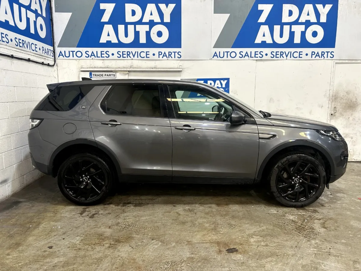 Land Rover Discovery Sport 2.0 TD4 SE TEC TECH 180 - Image 3