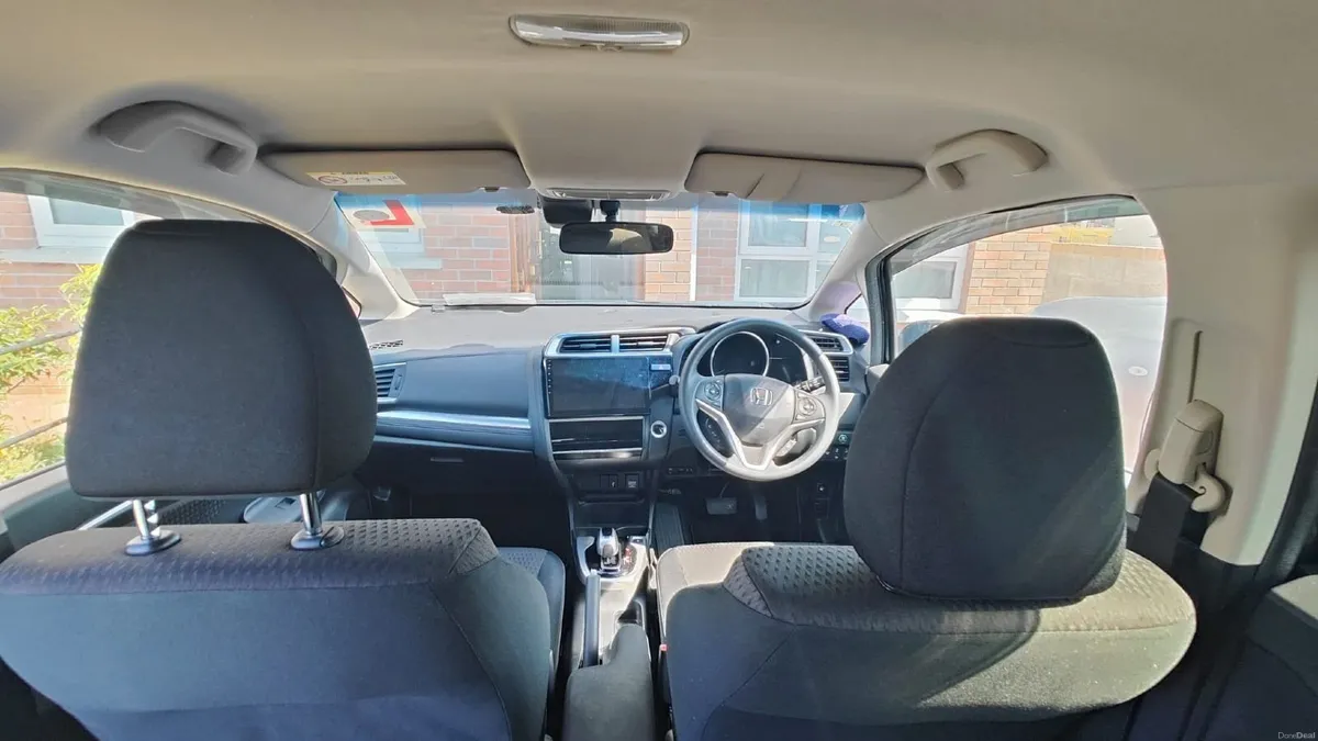 Honda Fit 2019 - Image 2