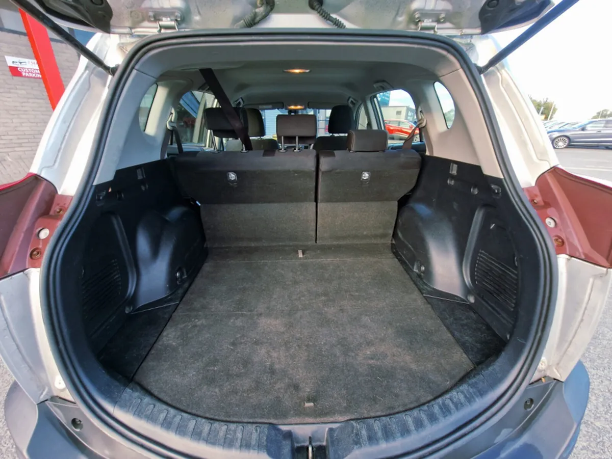 Toyota RAV4 RAV4 2.0 D-4D LUNA 2WD 4DR - Image 6