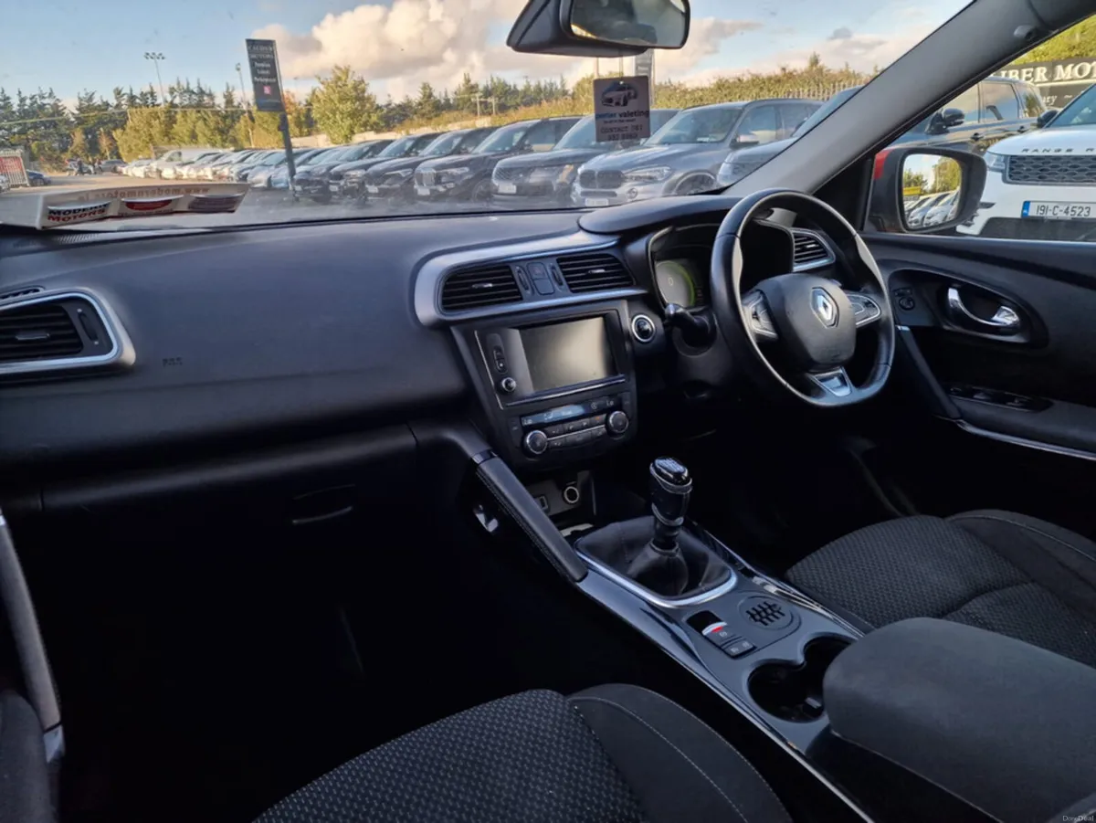Renault Kadjar 1 OWNER FROM NEW, GOOD CONDITION - Image 5
