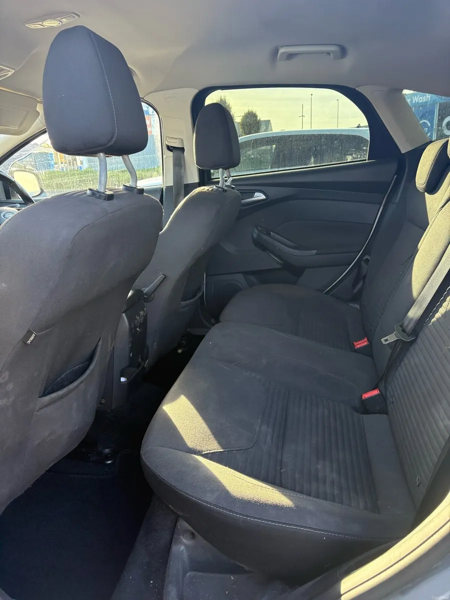2018 Ford Focus Titanium - Image 6