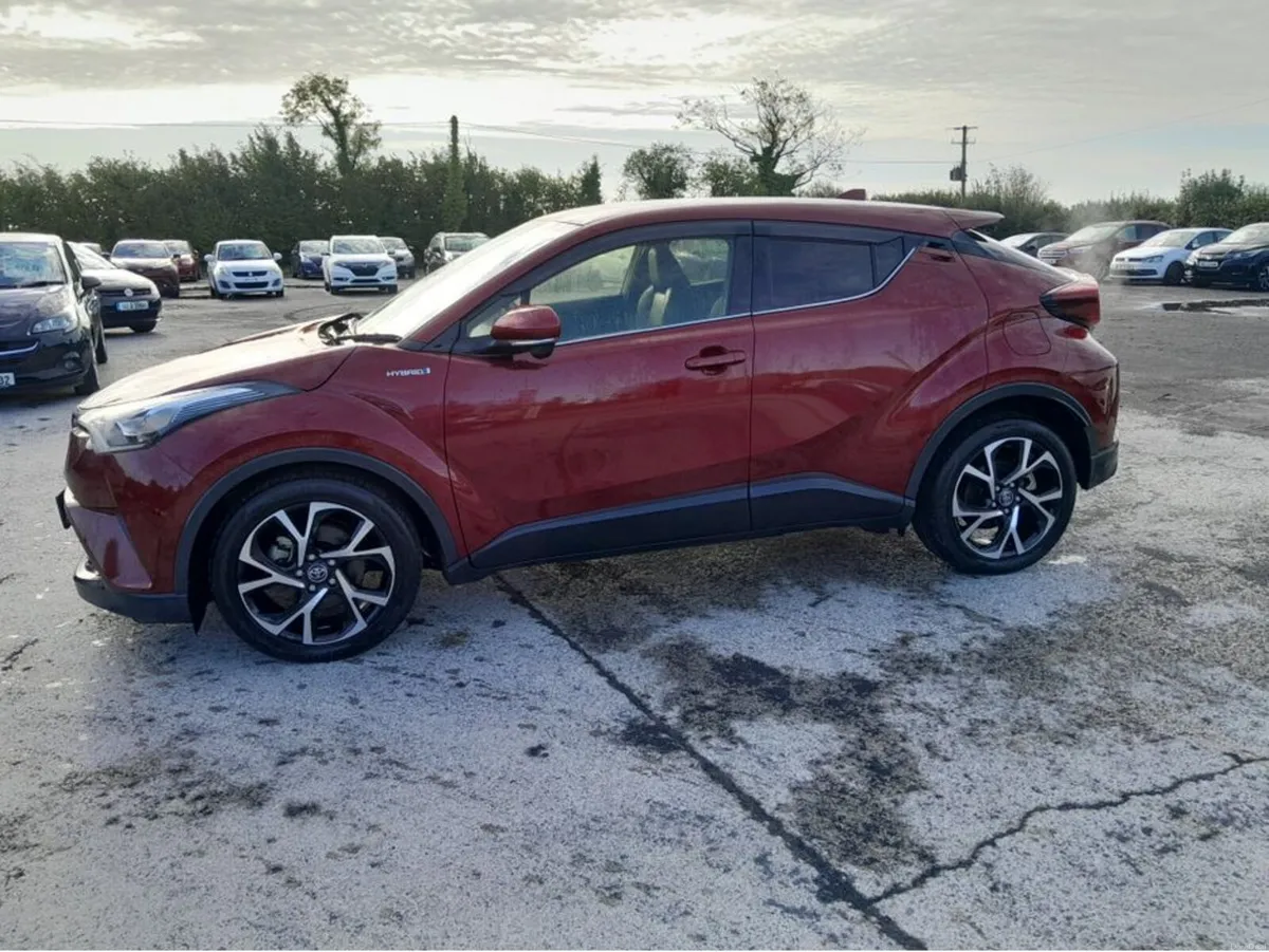 Toyota C-HR 1.8 Hybird - Image 4