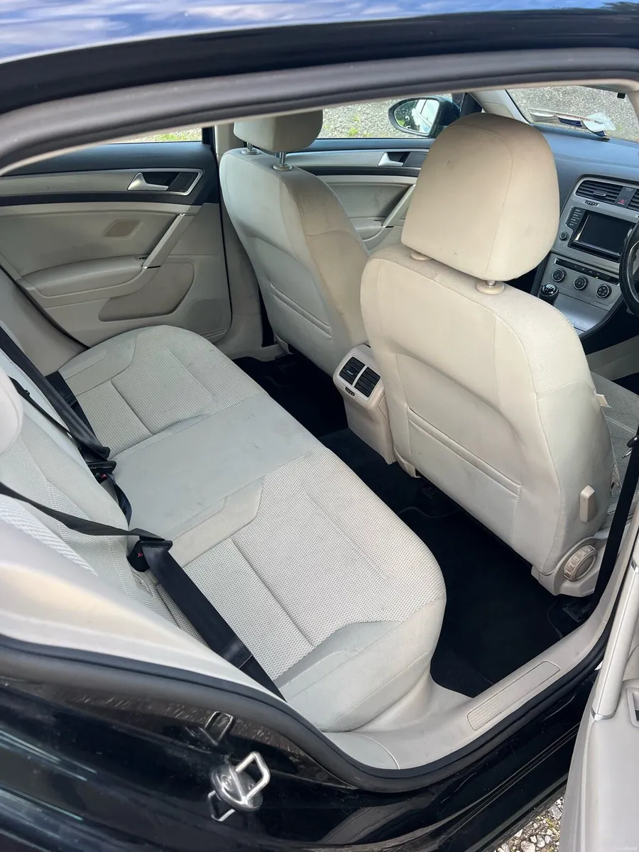 Volkswagen Golf - Image 6