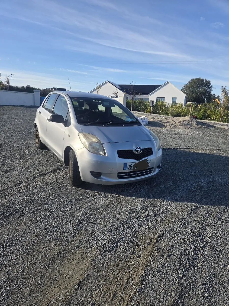 Toyota Yaris 2006 - Image 4