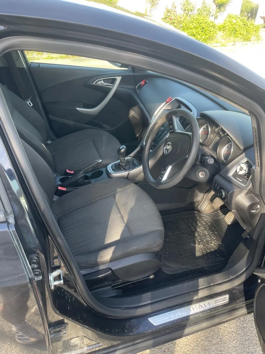 Vauxhall Astra - Image 5