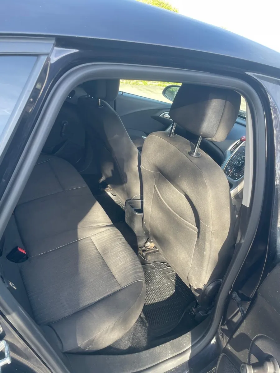 Vauxhall Astra - Image 6