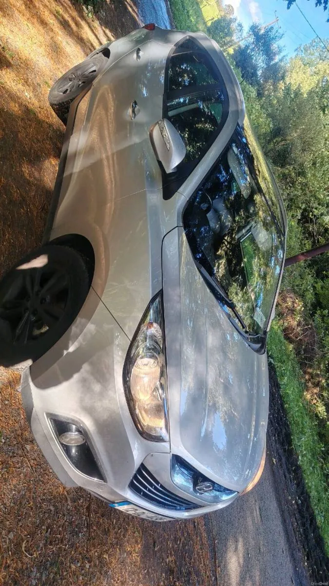 Hyundai IX 35 - Image 2