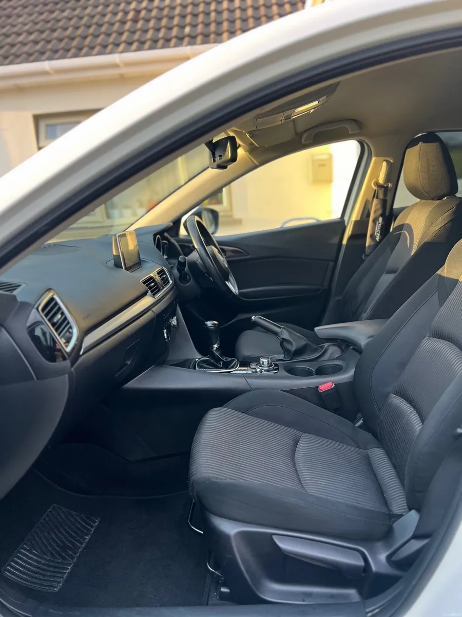 Mazda Mazda3 2016 - Image 4