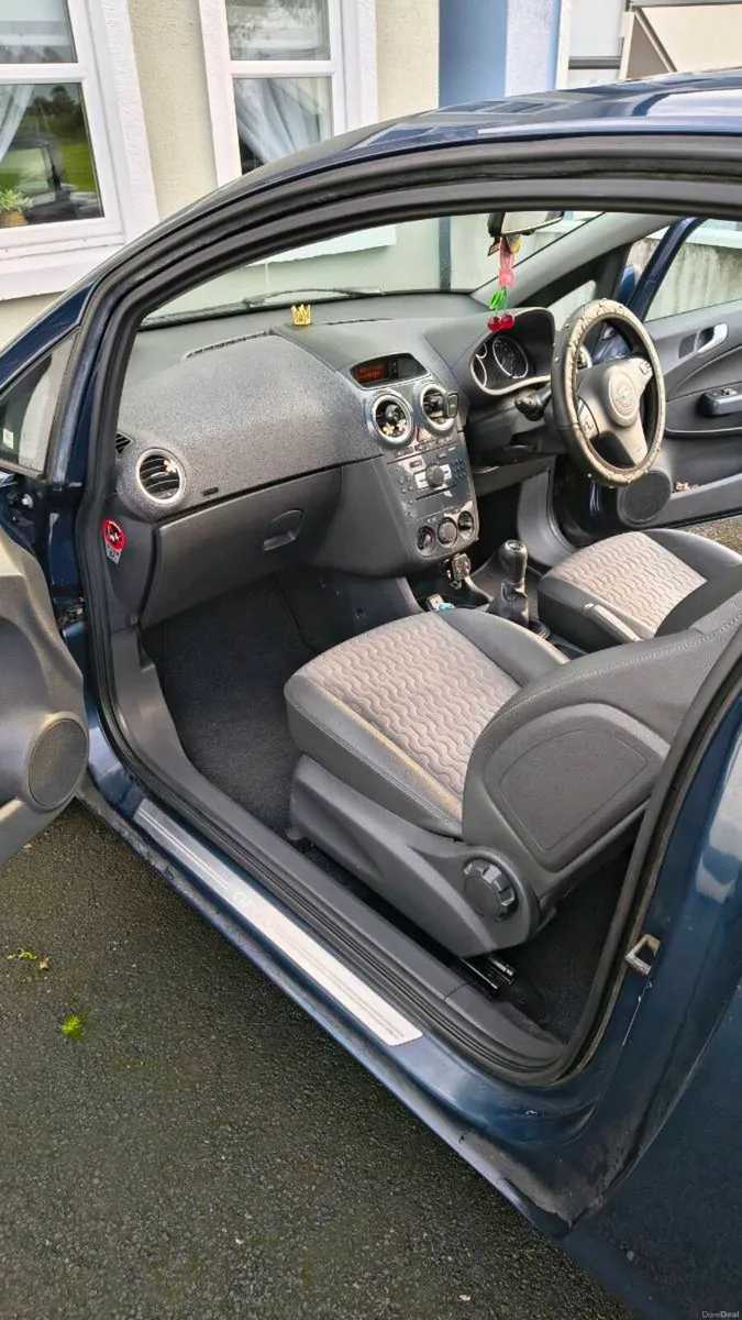 Opel Corsa Low KMs Hi Spec - Image 5