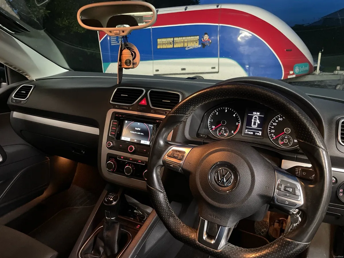Car - Image 4