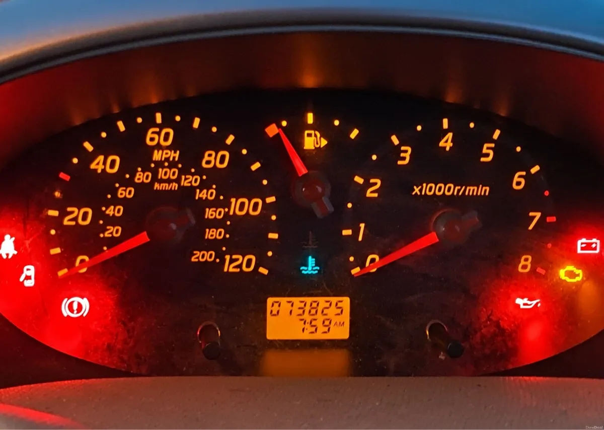 Nissan micra 2003 - Image 3