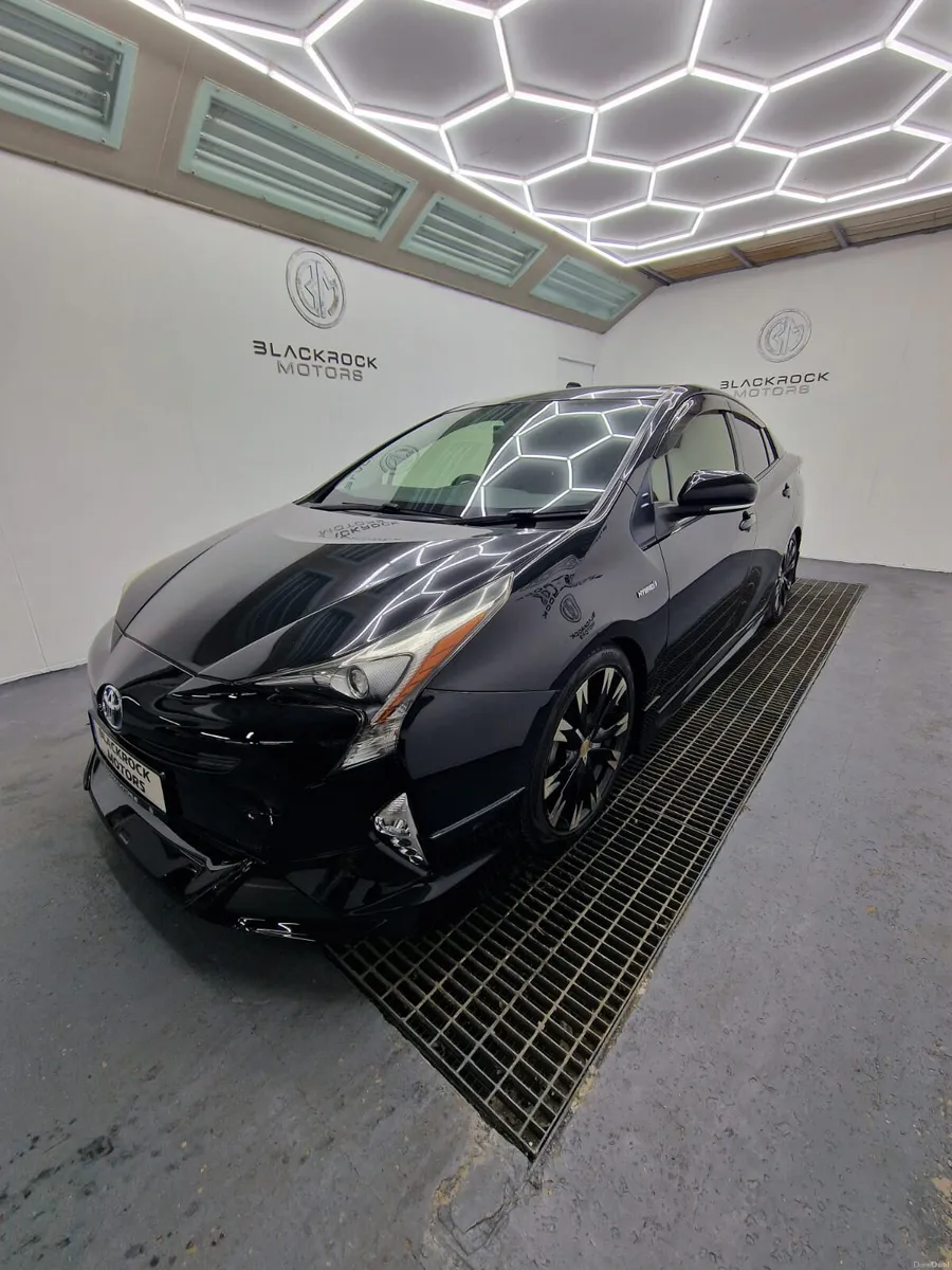 Toyota Prius 2016 G Tune - Image 3