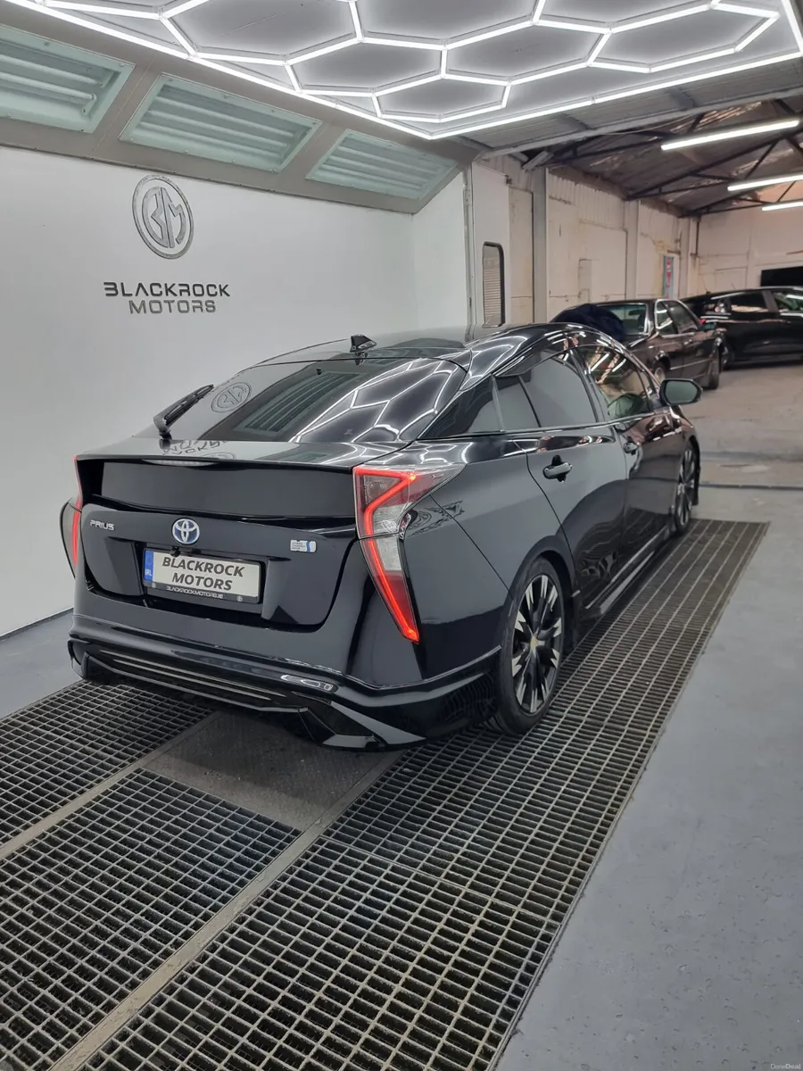 Toyota Prius 2016 G Tune - Image 6