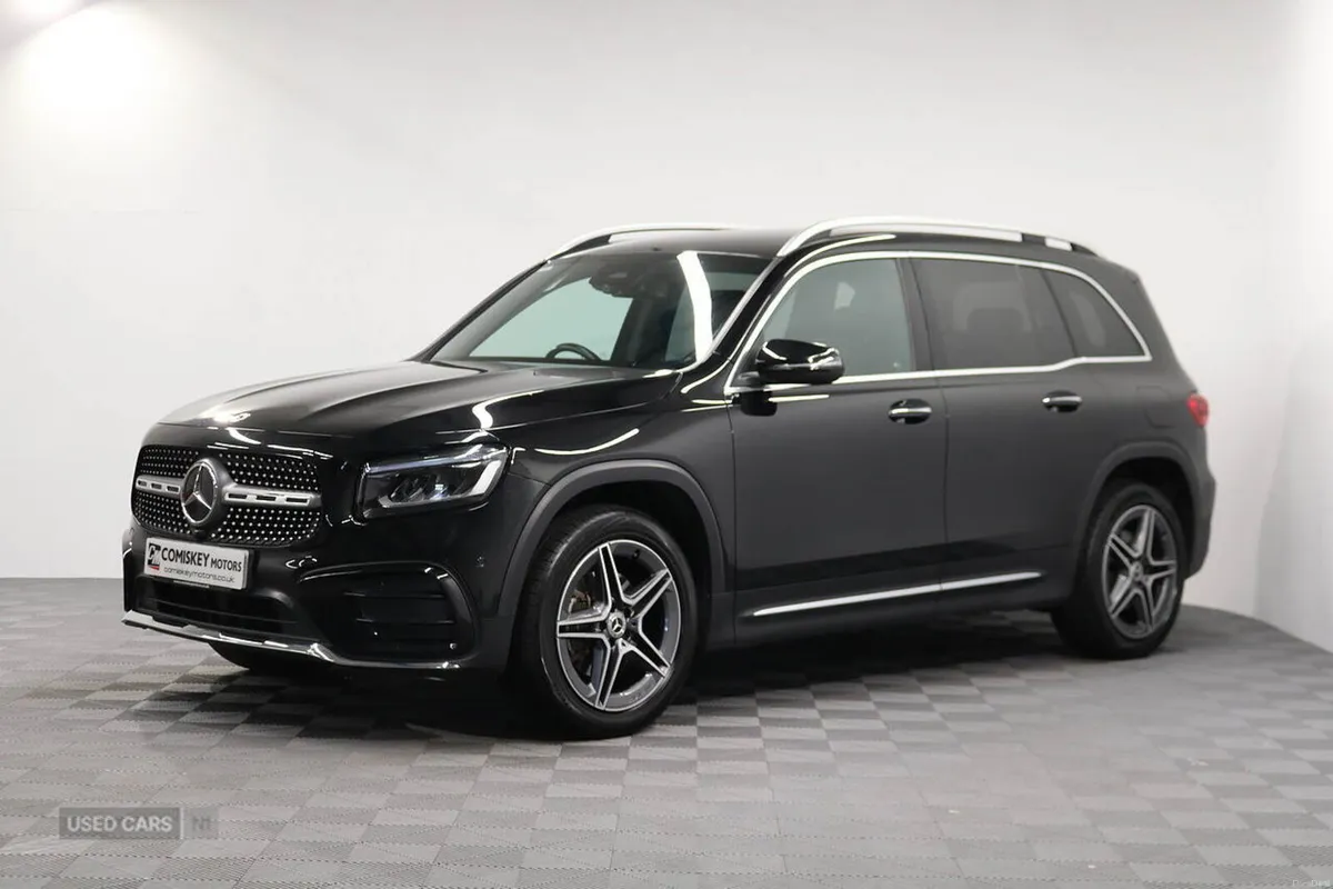 Mercedes-Benz GLB 200h MHEV AMG Line - Image 3