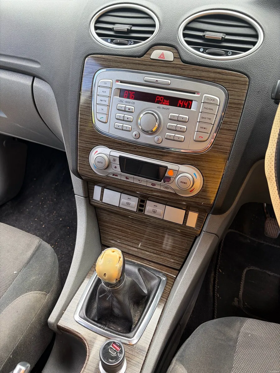 Ford Focus GHIA 1.8 Diesel - Image 3