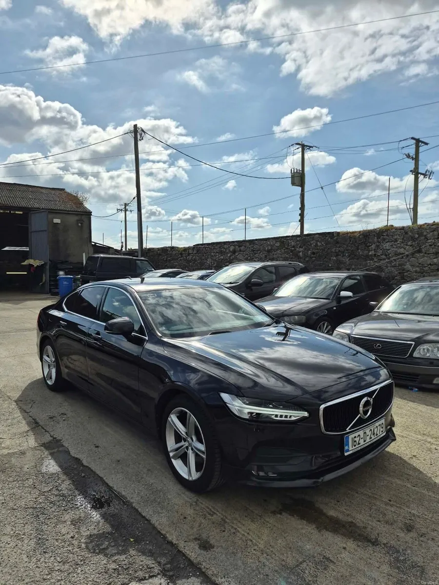 2016 Volvo S90 D4 Momentum GT - Image 3