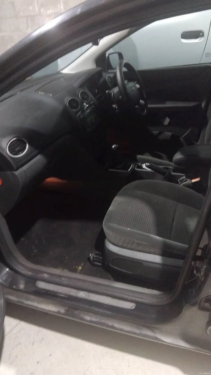 Ford focus ghia - Image 2