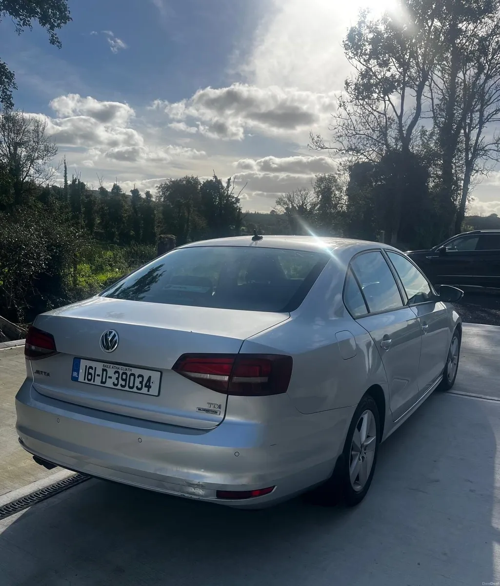 Vw Jetta 2 litre blue motion diesel - Image 3